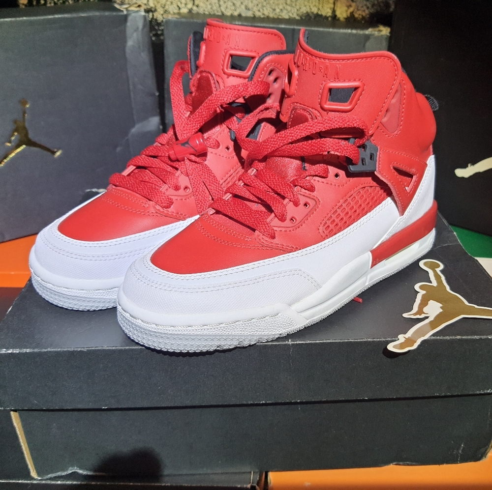 Air Jordan Spizzike BG Size 4Y/ 5.5W